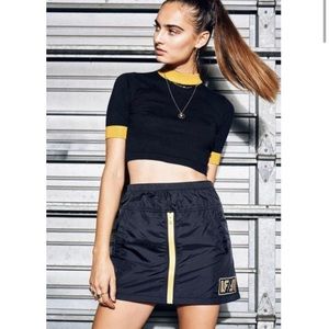 LF Nylon Windbreaker Mini Short Skirt Zipper Front Elastic Waist Black XS $148